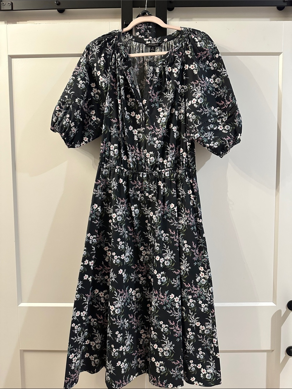 Banana Republic Black Floral Puff-Sleeve Poplin Midi Dress